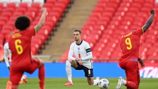 开云APP-【伯览奥运②】迟到半个世纪的下跪