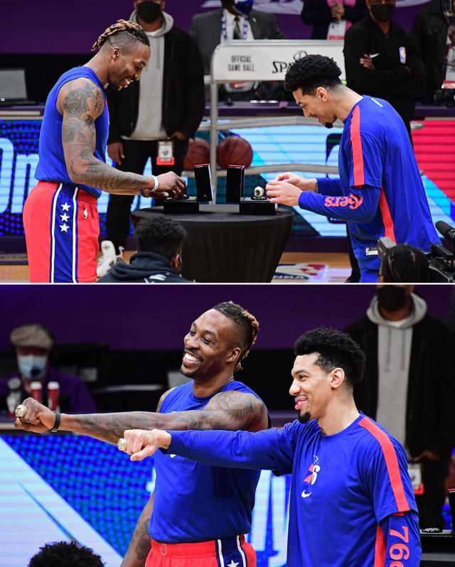 开云平台-先喜后悲！霍华德领完戒指出场6分钟便被罚下