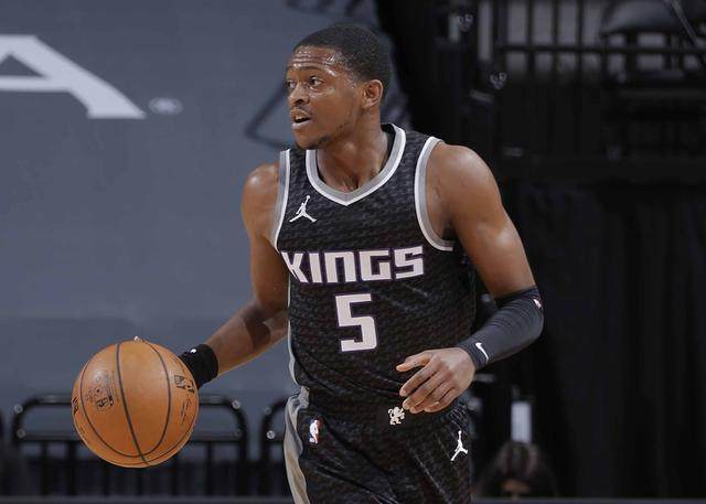 末节之王！福克斯化身关键先生 国王近8战豪取7胜